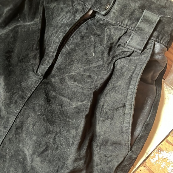 Suède and leather 80s pencil skirt - Picture 2 of 3